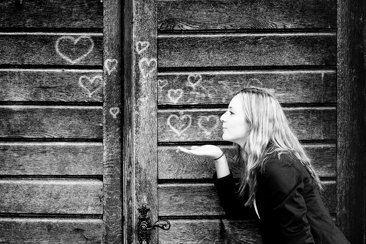 séance photo de couple à Strasbourg dans le quartier de la petite France - peRCeption l'atelier photo Renaud Couderc Strasbourg Alsace