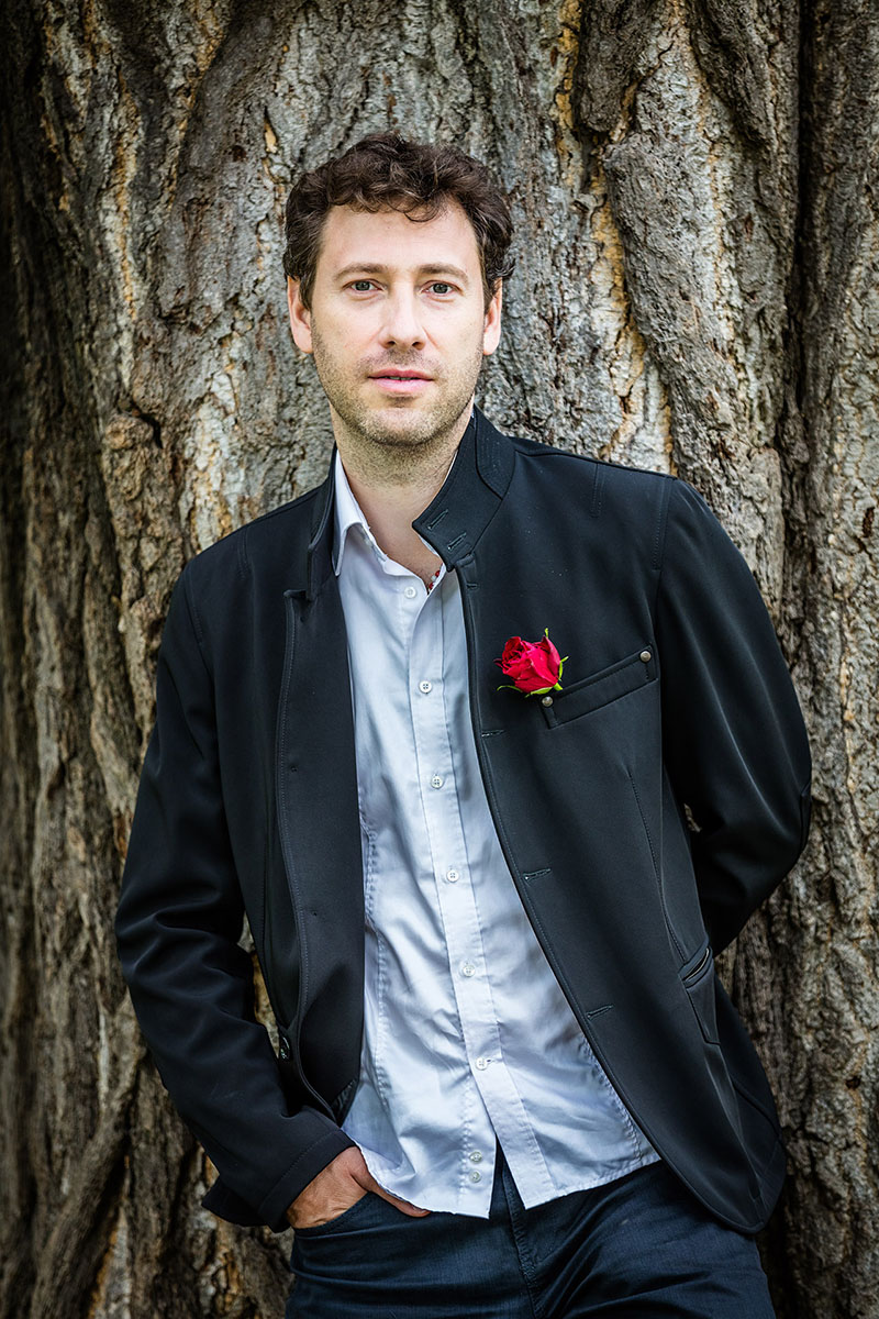 séance photo en solo à Strasbourg sur la place de la république - peRCeption l'atelier photo Renaud Couderc Strasbourg Alsace