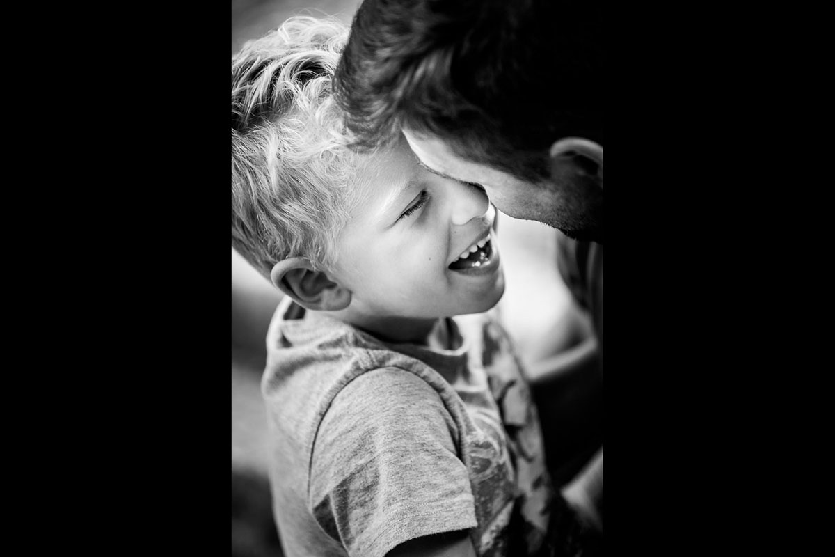 peRCeption - Renaud Couderc - séance photo famille - lien entre enfants et parents