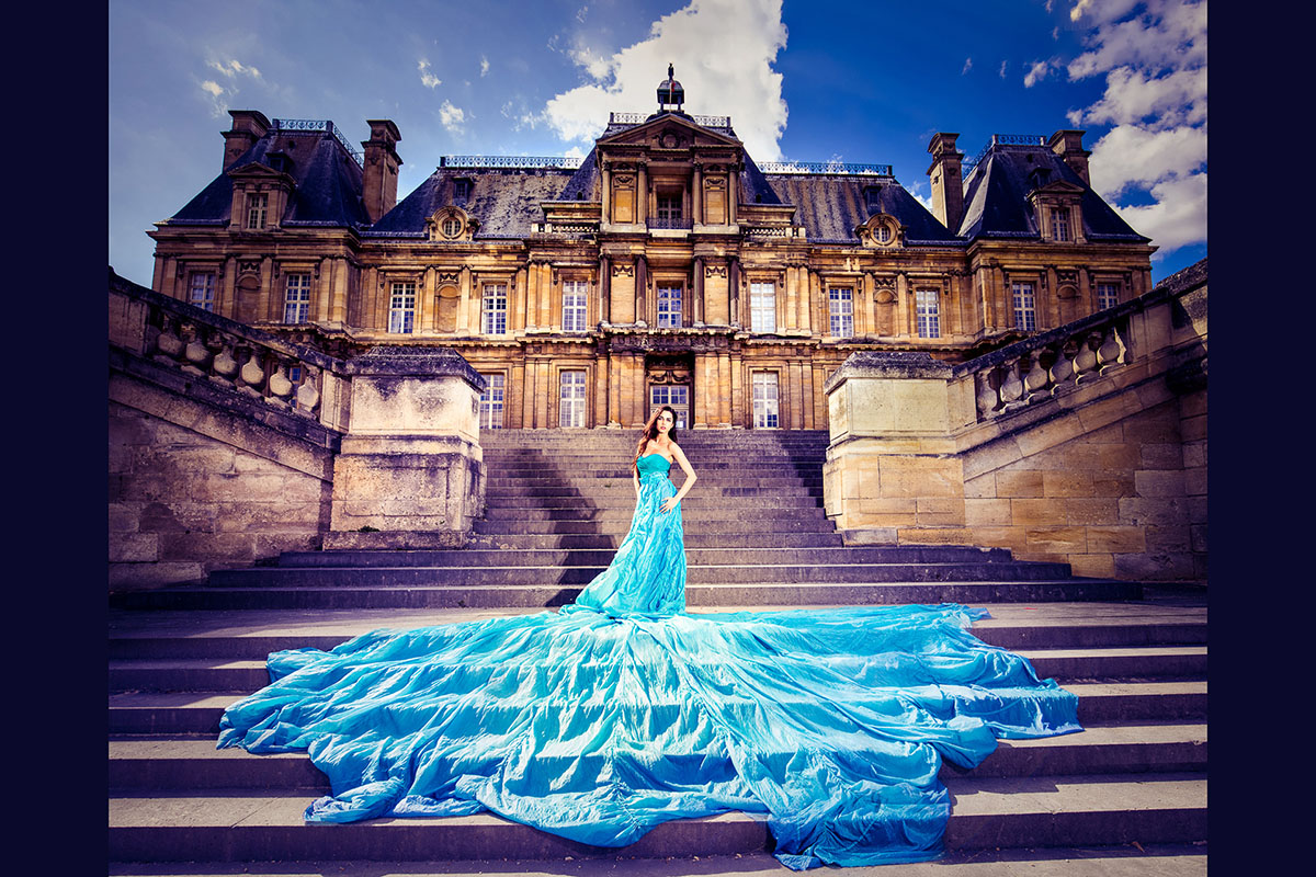 portrait de femme en extérieur, en noir et blanc - forfait séance solo peRCeption l'atelier photo Renaud Couderc Strasbourg Alsace