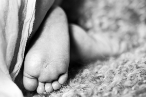 Portrait naissance - détails, pieds